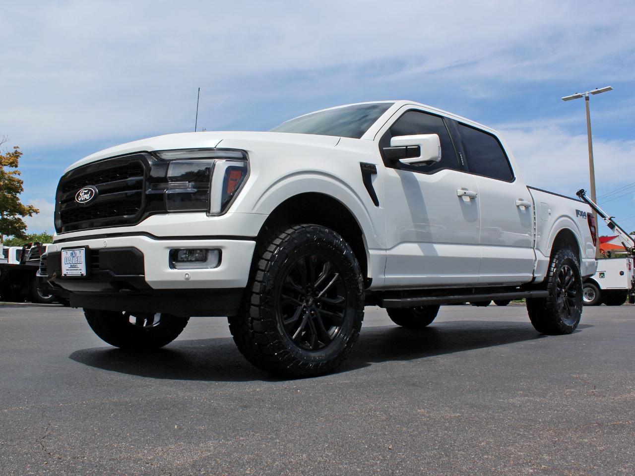 Ford F-150 Lariat SuperCrew 4WD 2024