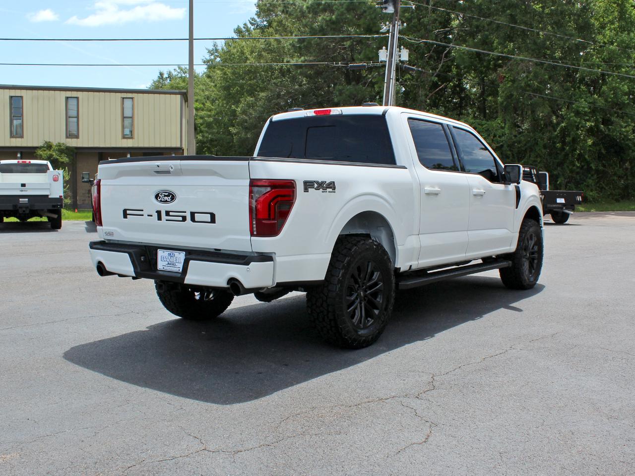 Ford F-150 Lariat SuperCrew 4WD 2024
