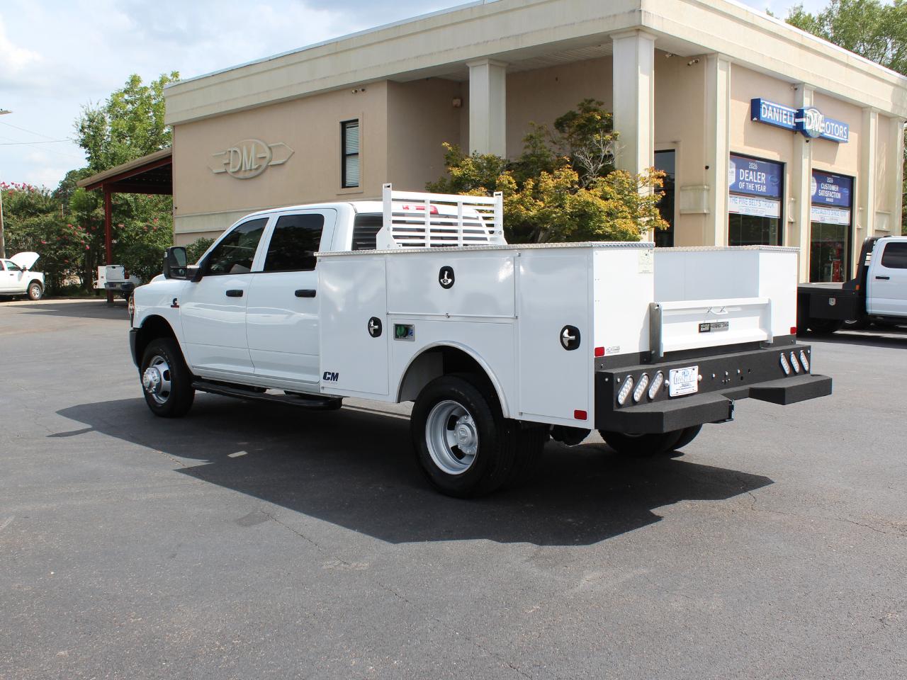 RAM 3500 Tradesman Crew Cab 4WD DRW 2024