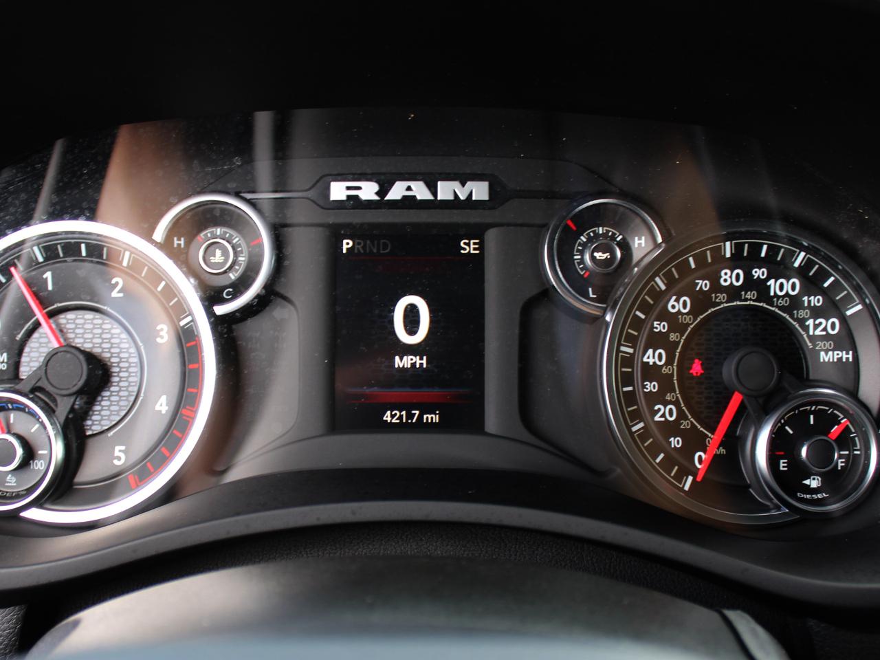 RAM 3500 Tradesman Crew Cab 4WD DRW 2024