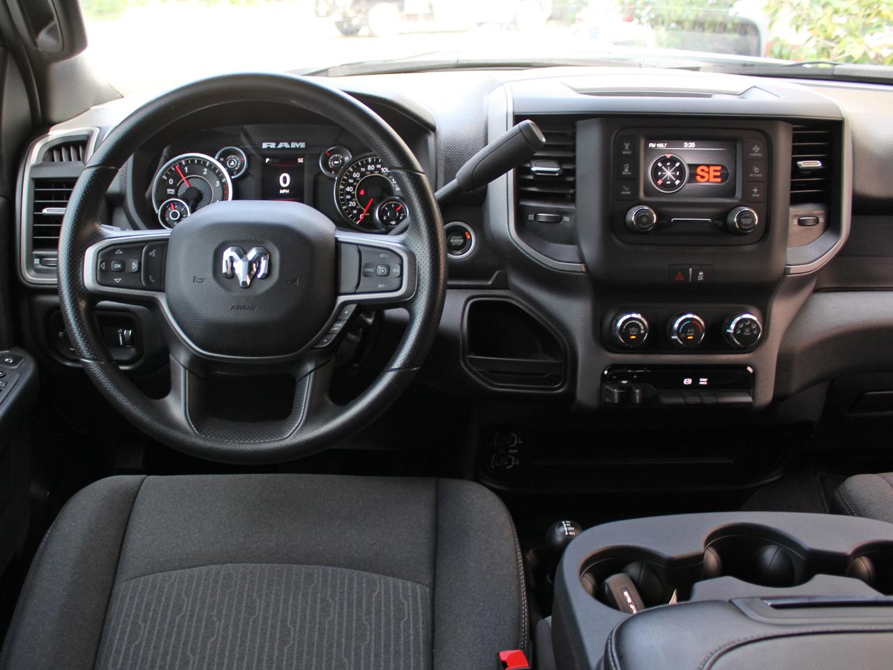 RAM 3500 Tradesman Crew Cab 4WD DRW 2024