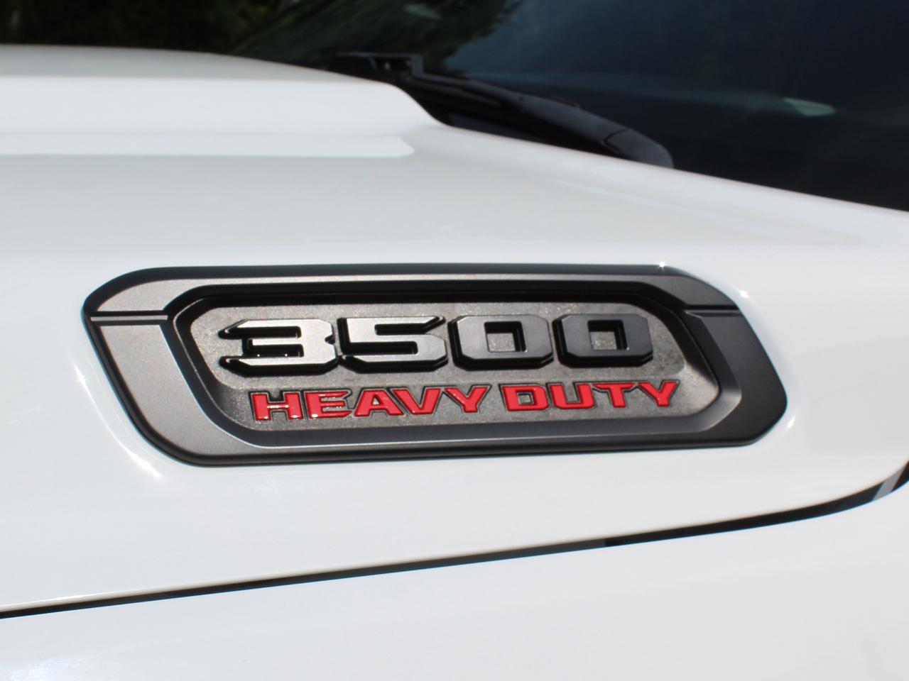 RAM 3500 Tradesman Crew Cab 4WD DRW 2024