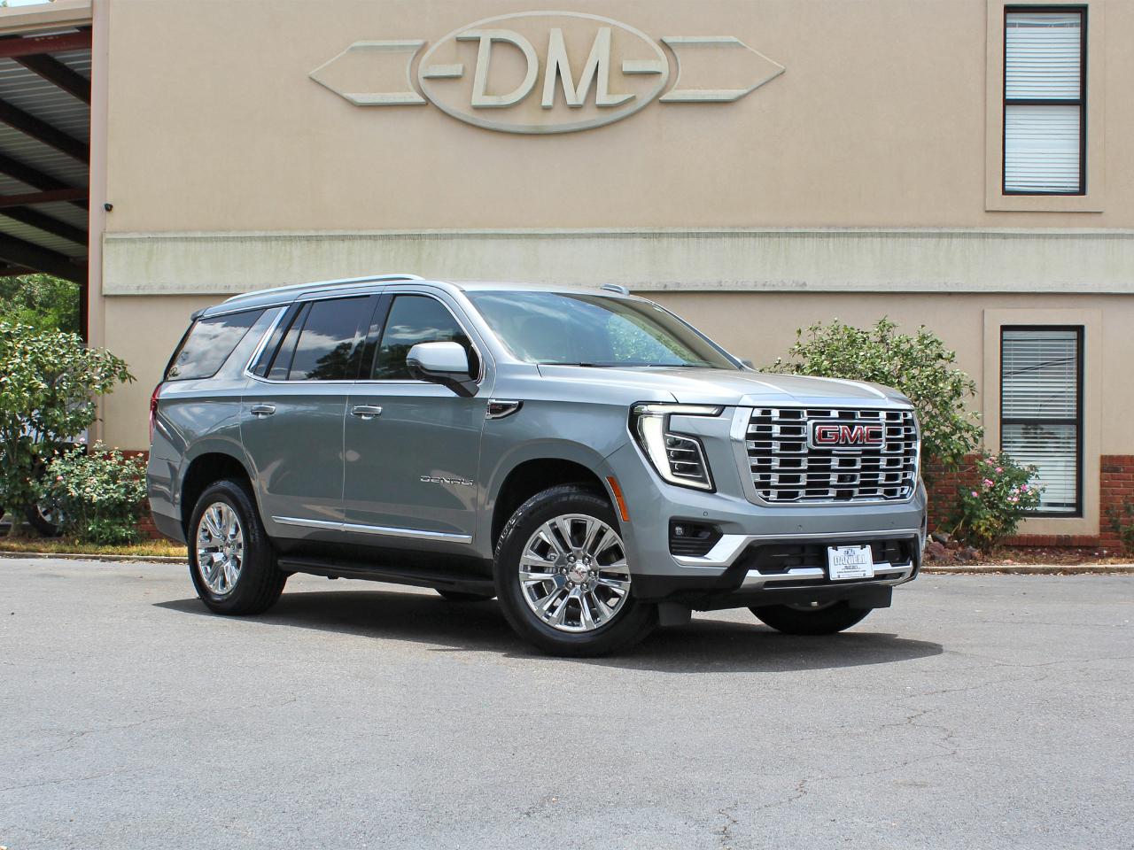 GMC Yukon Denali 4WD 2025