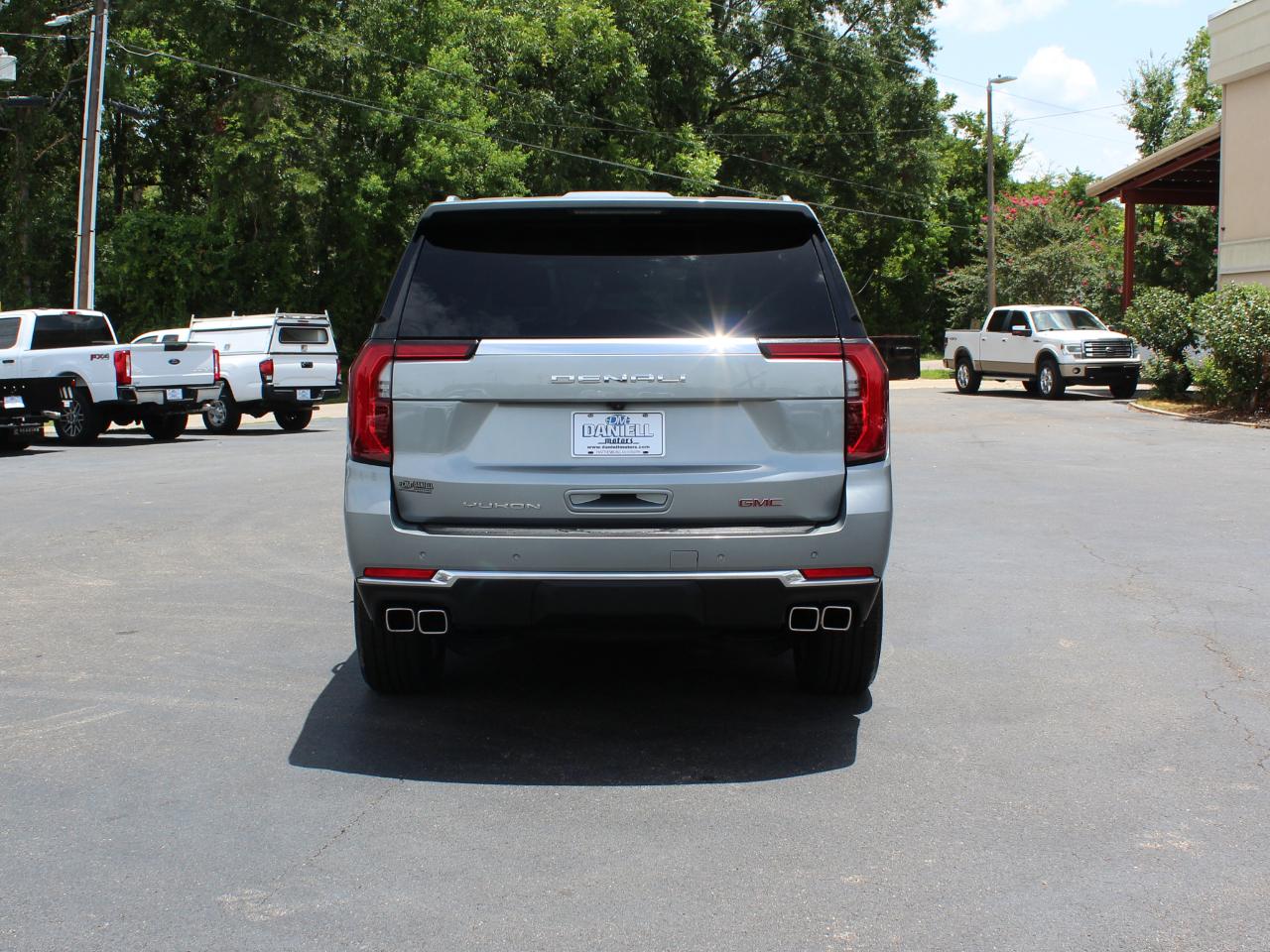 GMC Yukon Denali 4WD 2025
