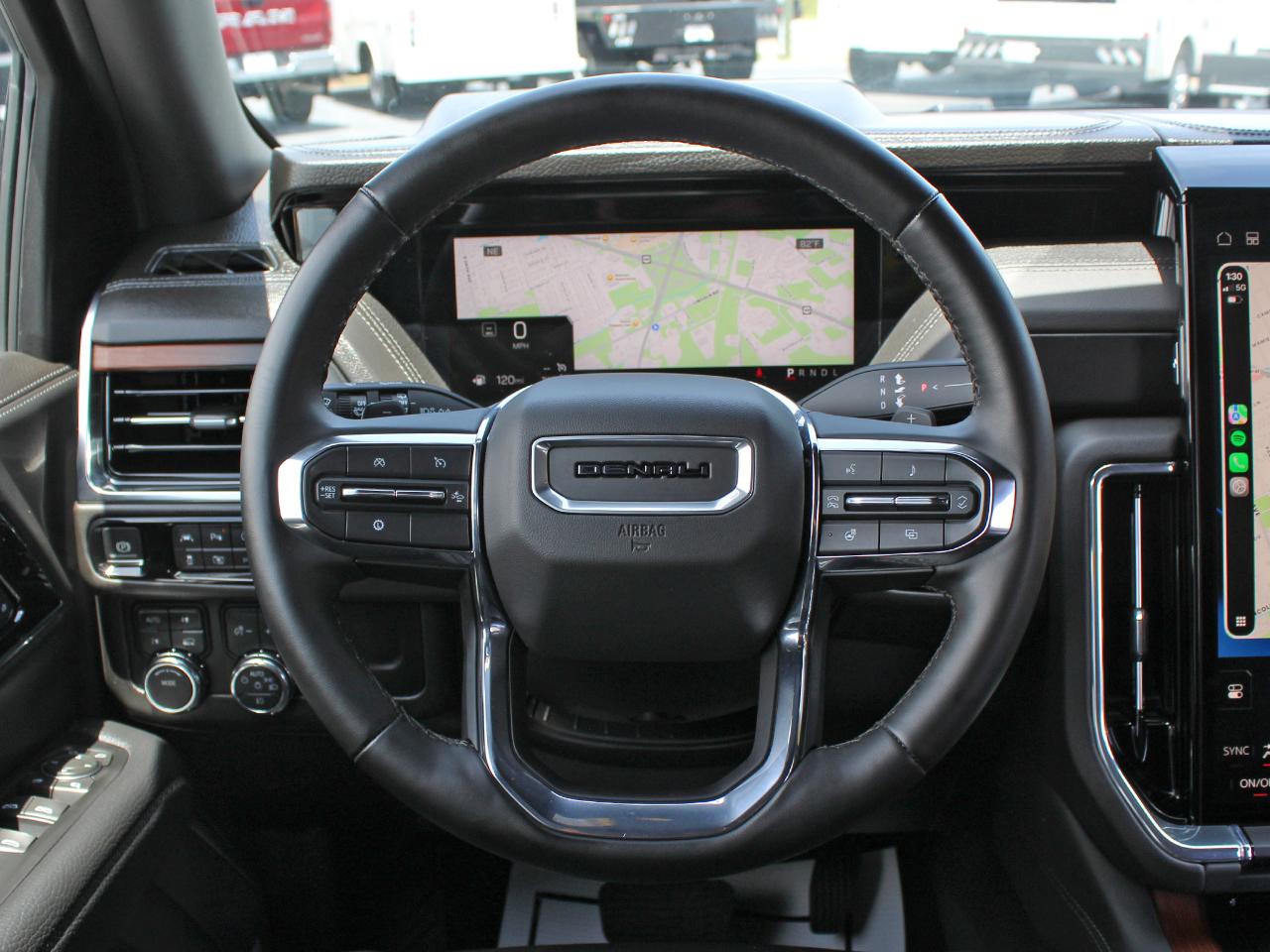GMC Yukon Denali 4WD 2025