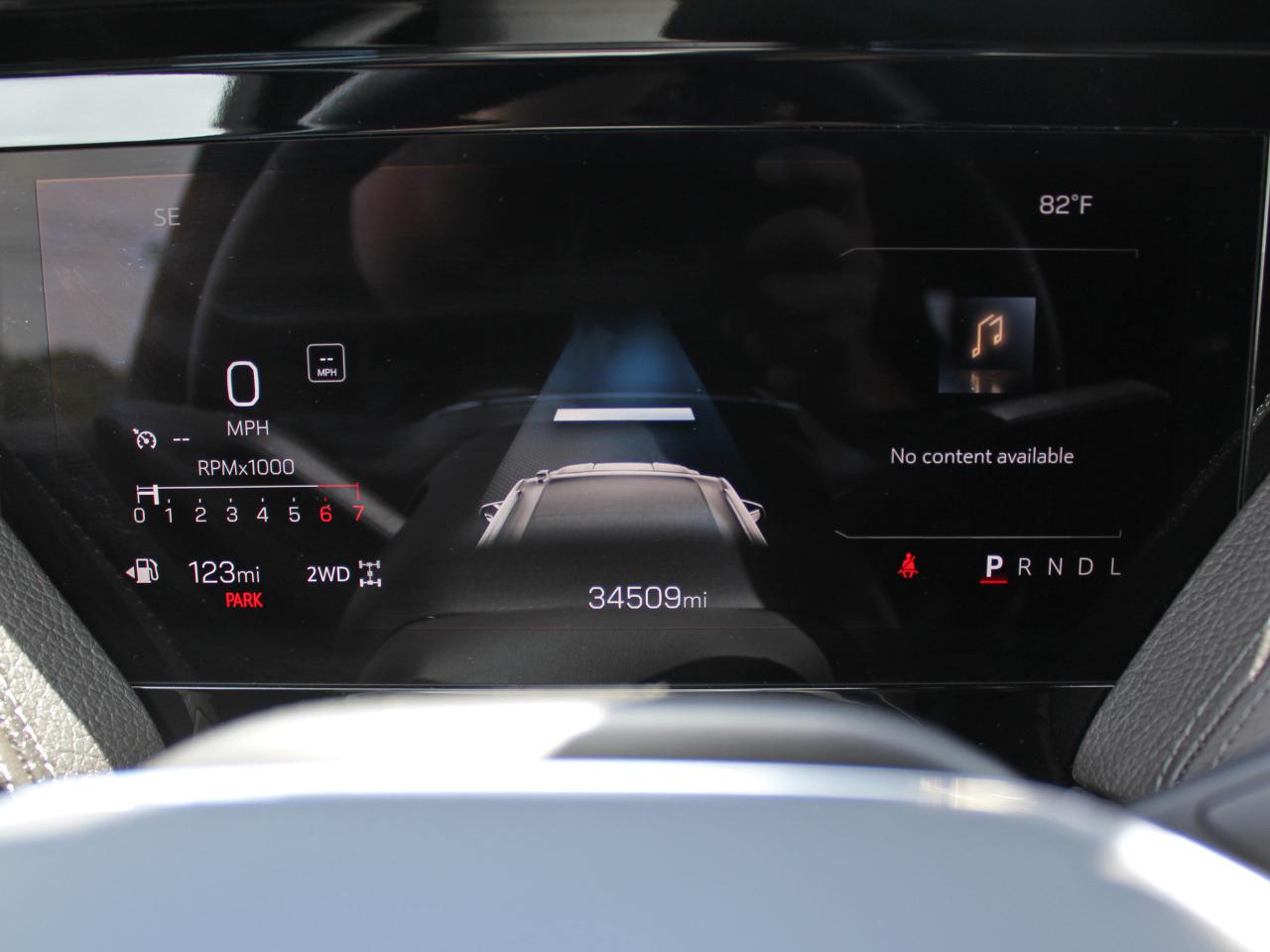 GMC Yukon Denali 4WD 2025