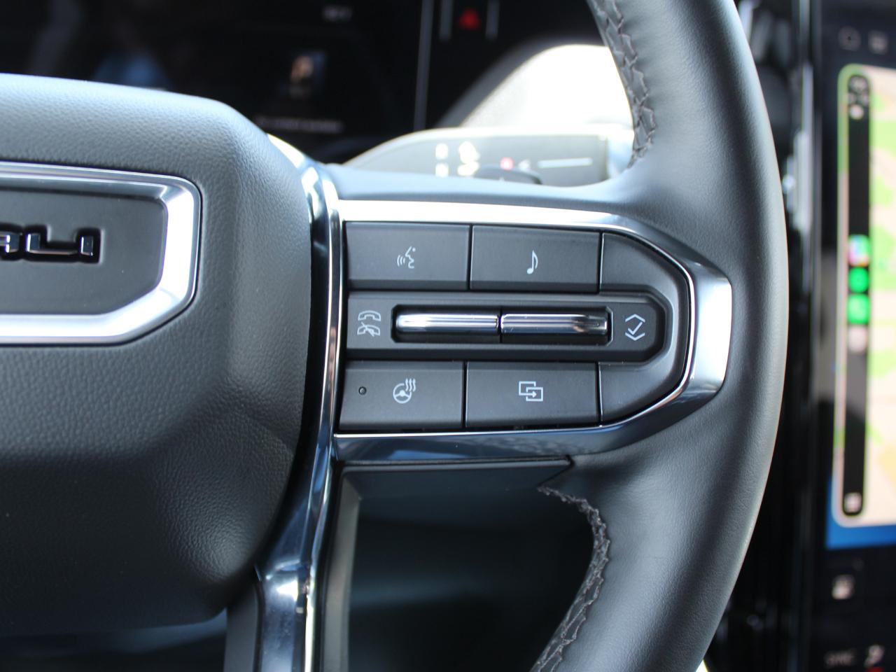 GMC Yukon Denali 4WD 2025