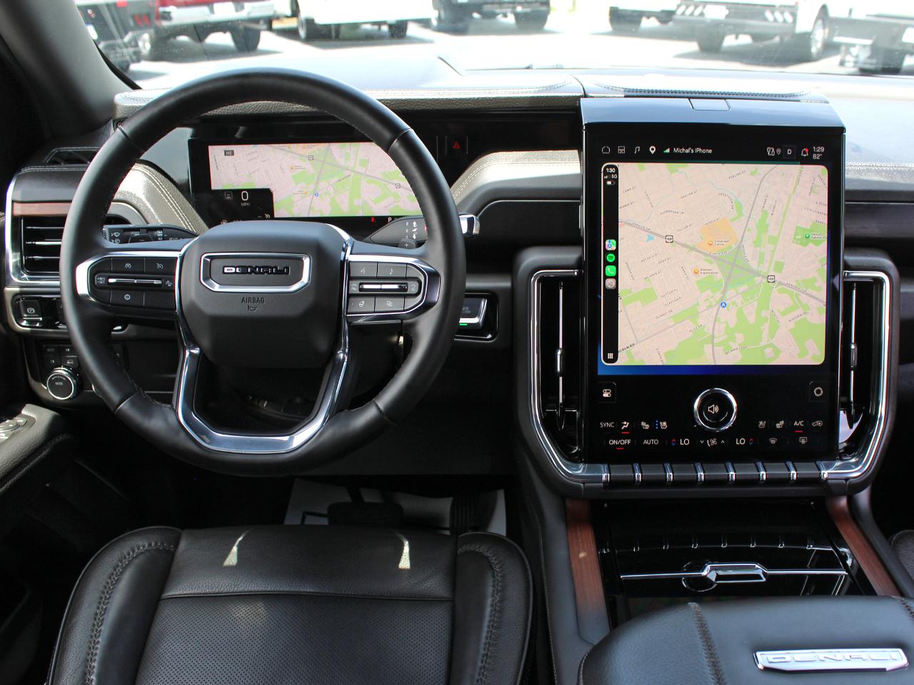 GMC Yukon Denali 4WD 2025
