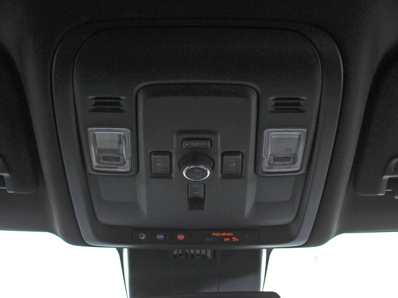 GMC Yukon Denali 4WD 2025