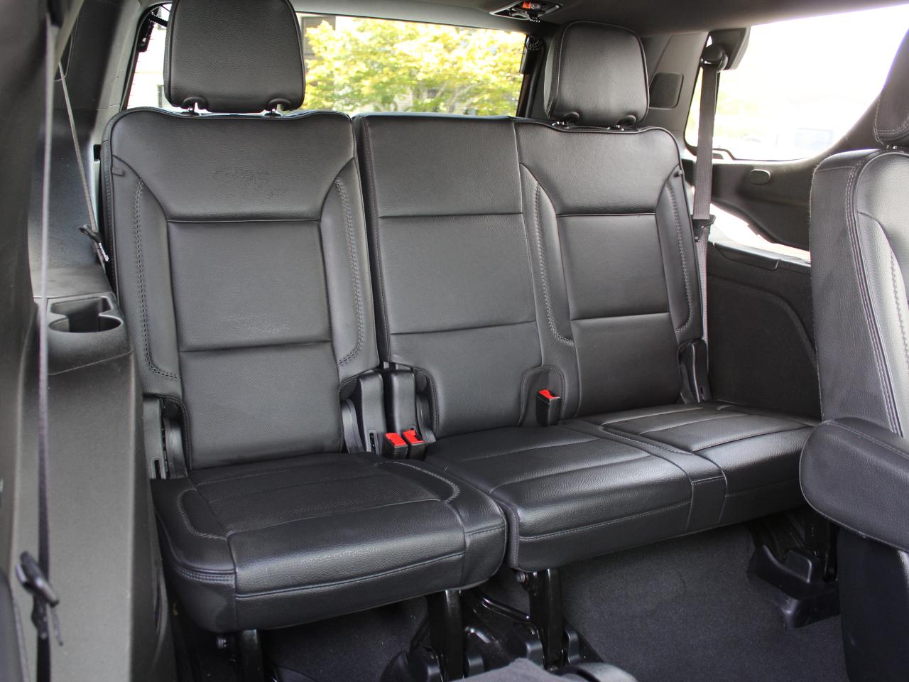 GMC Yukon Denali 4WD 2025