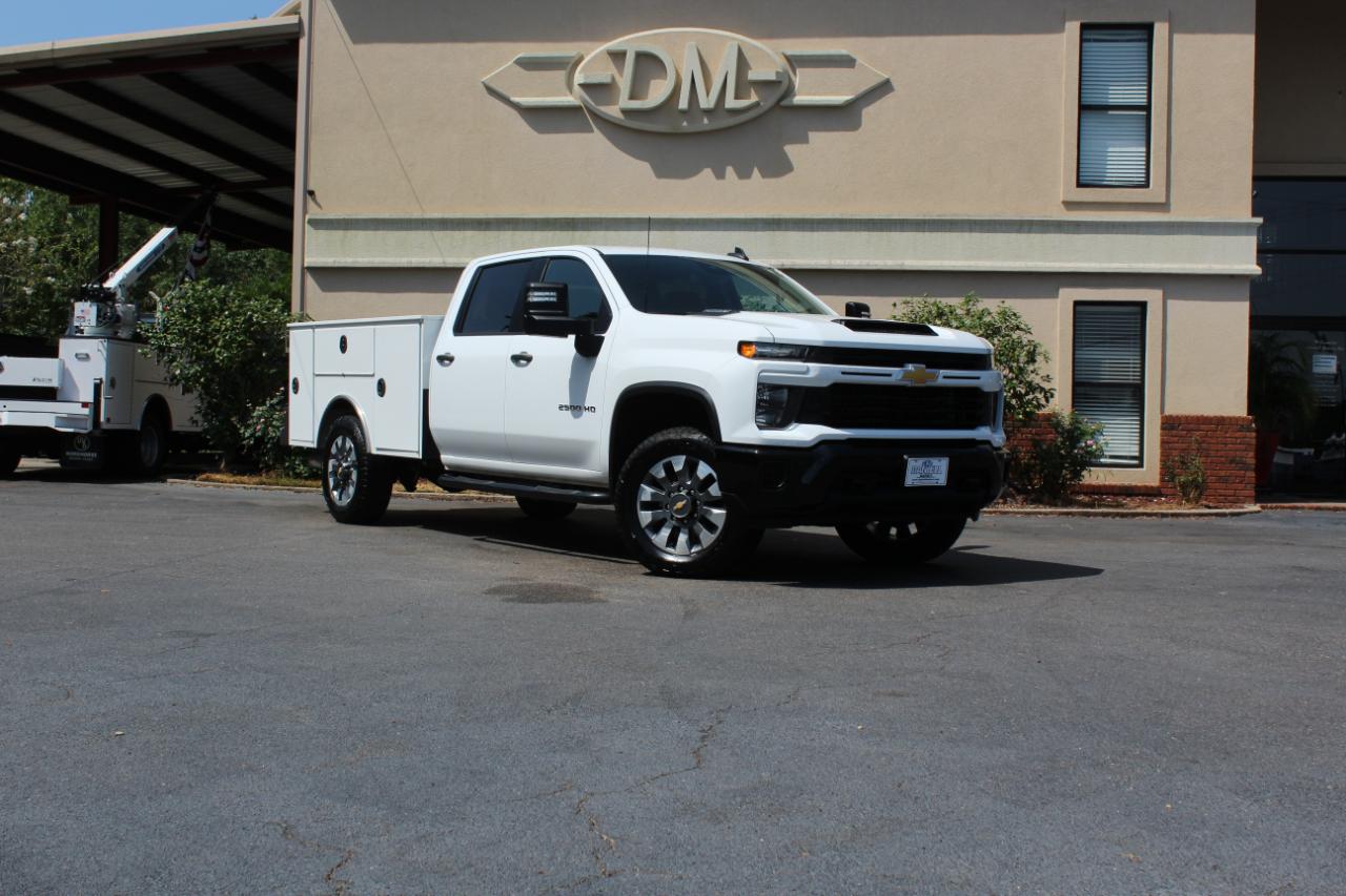 Chevrolet Silverado 2500HD Custom Crew Cab Long Box 4WD 2025