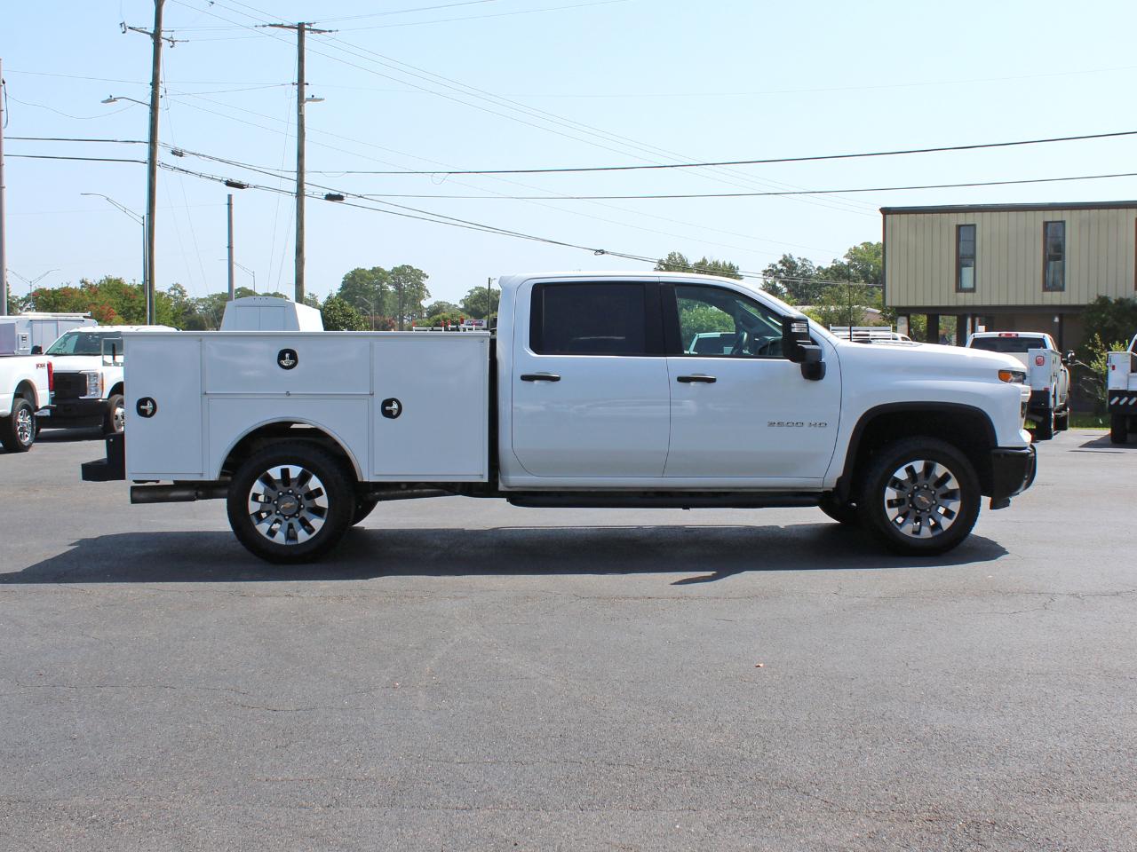 Chevrolet Silverado 2500HD Custom Crew Cab Long Box 4WD 2025