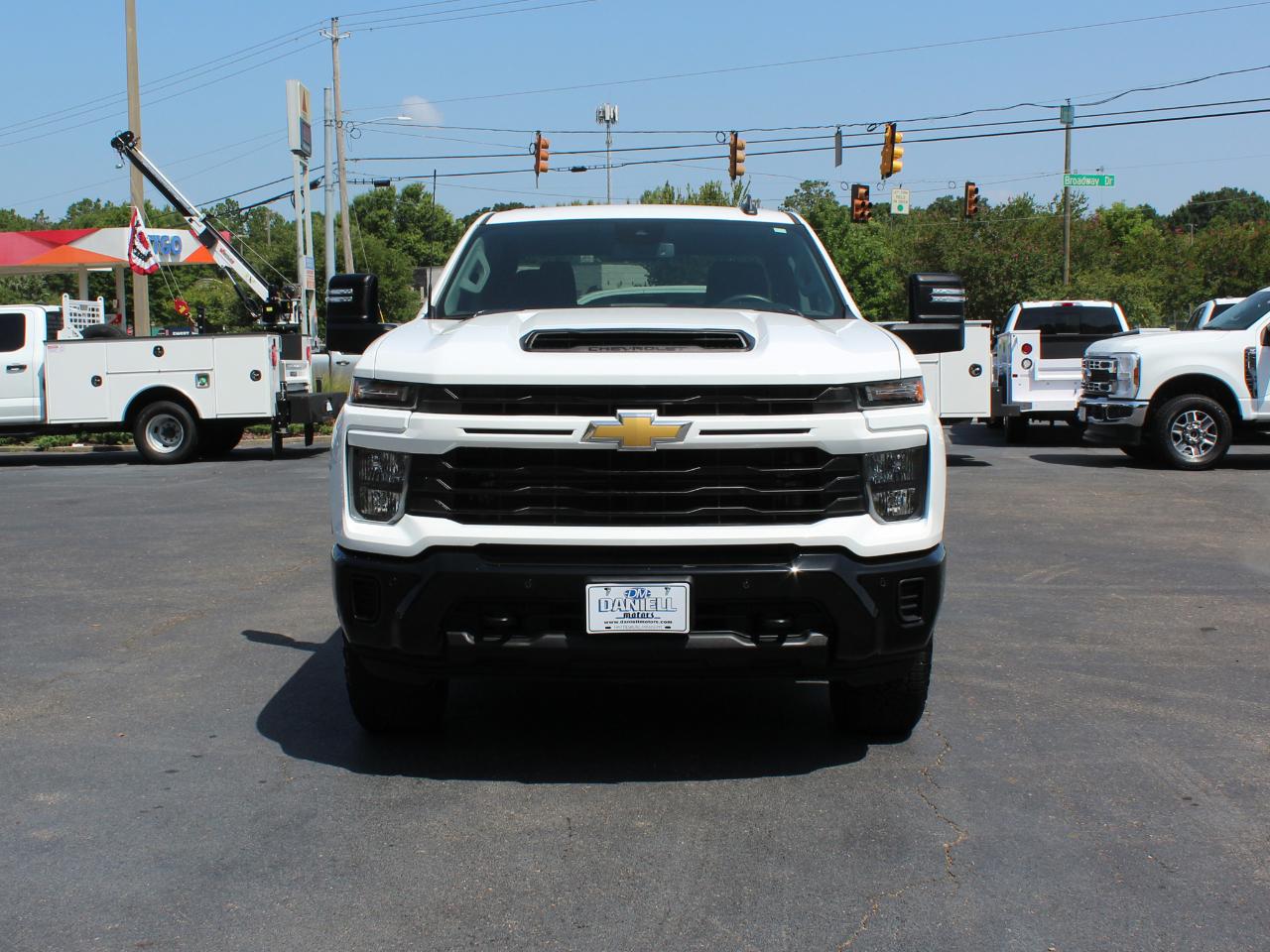 Chevrolet Silverado 2500HD Custom Crew Cab Long Box 4WD 2025