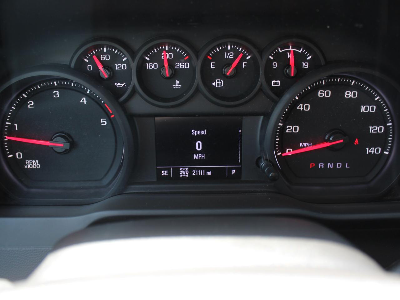 Chevrolet Silverado 2500HD Custom Crew Cab Long Box 4WD 2025