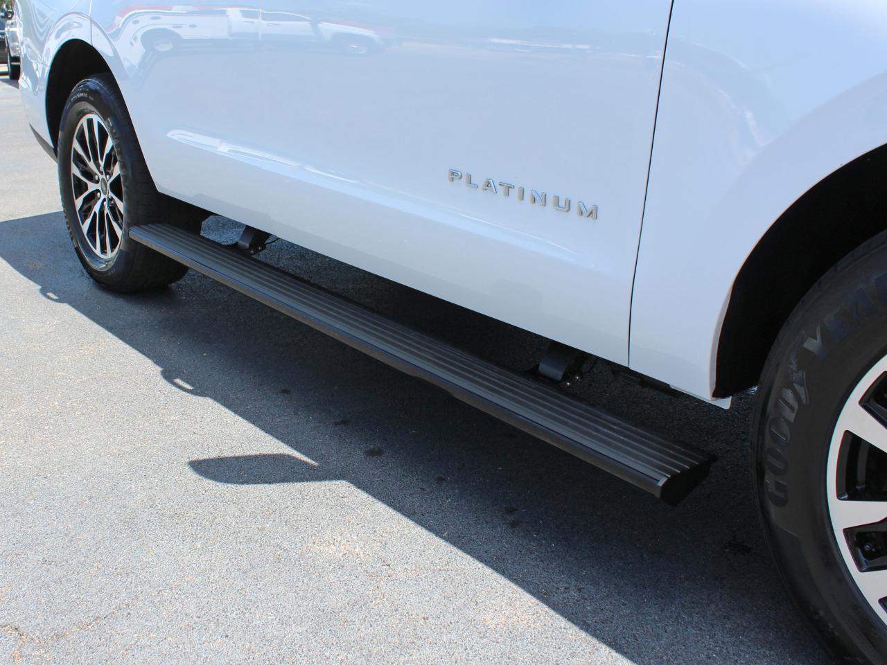 Ford Expedition Platinum 4WD 2025
