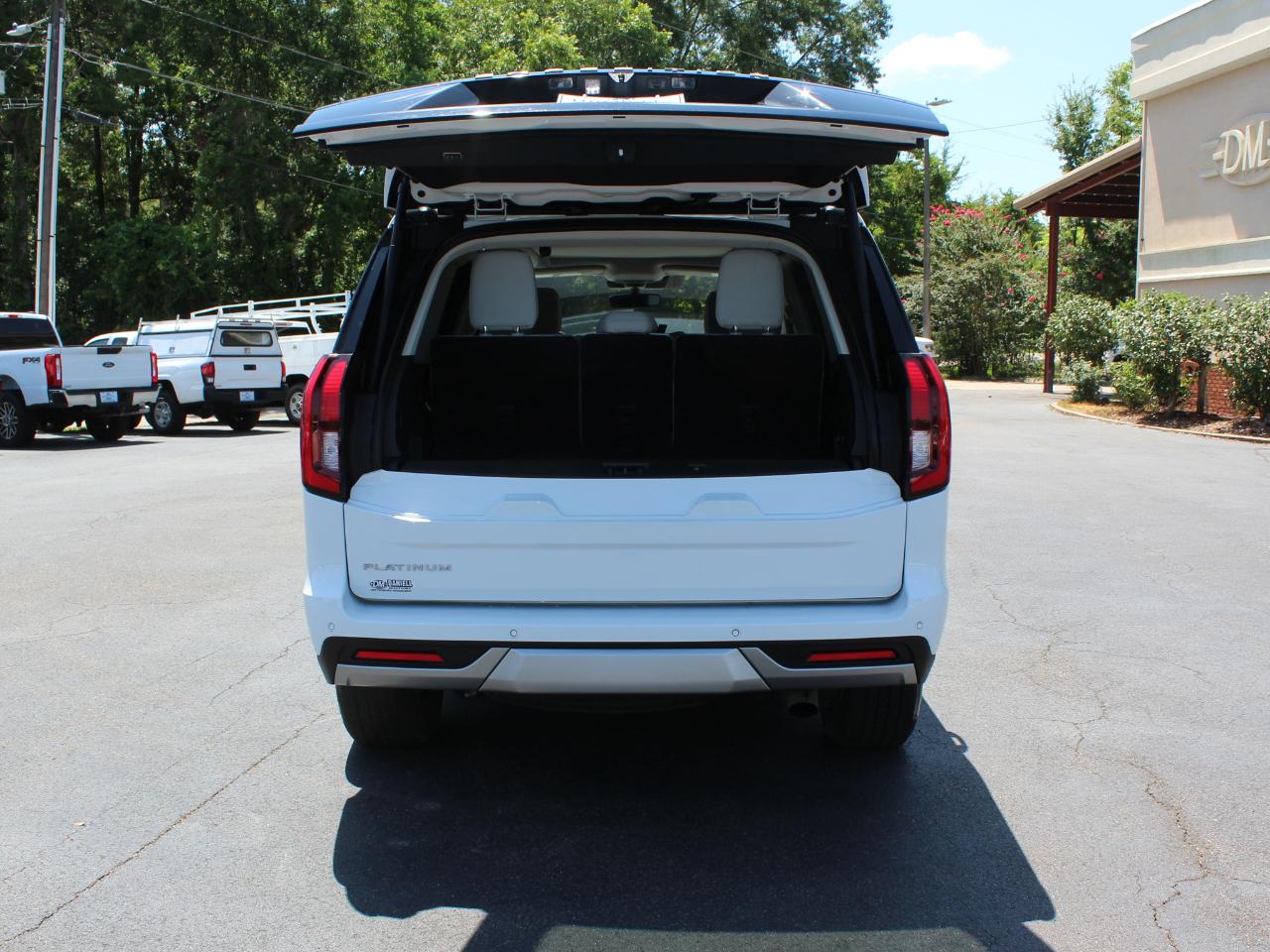 Ford Expedition Platinum 4WD 2025