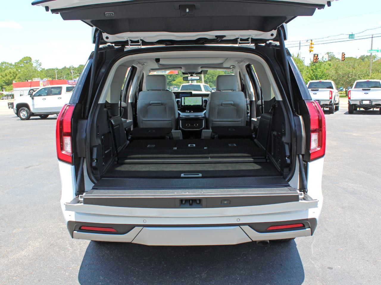 Ford Expedition Platinum 4WD 2025