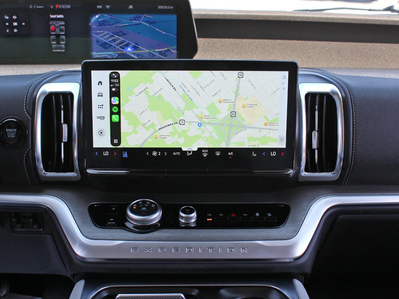 Ford Expedition Platinum 4WD 2025