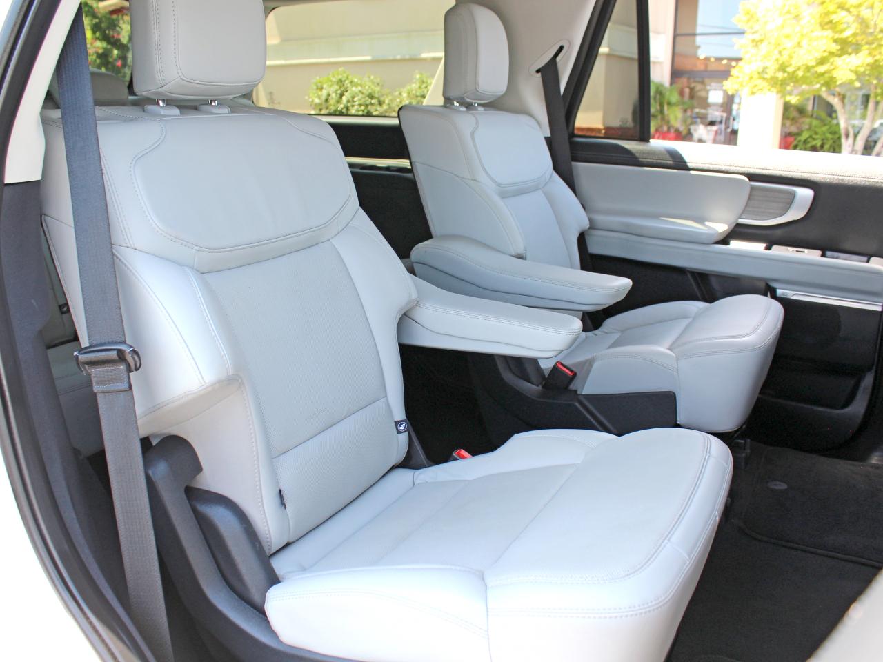 Ford Expedition Platinum 4WD 2025