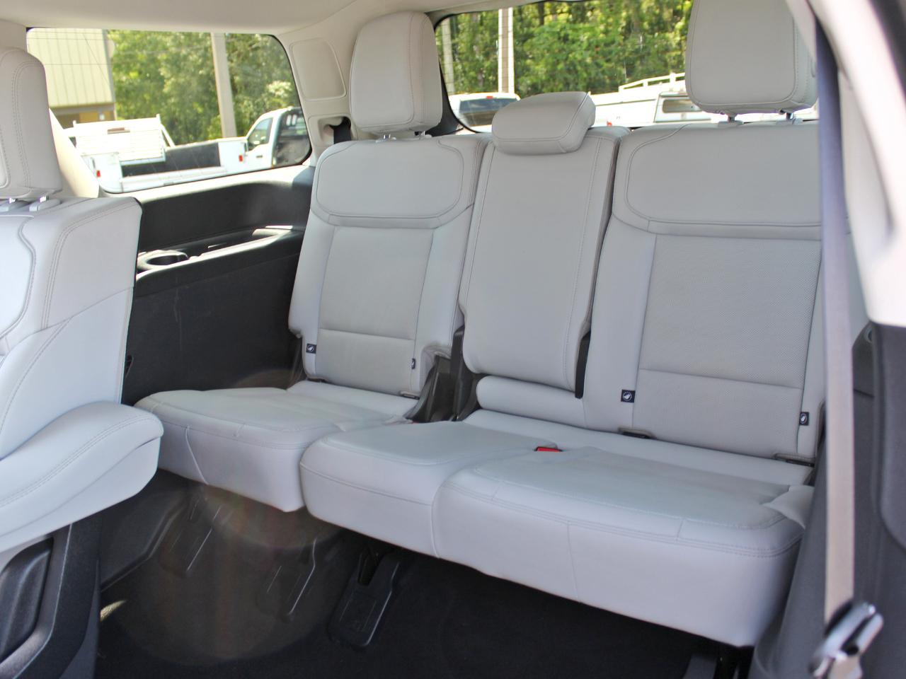 Ford Expedition Platinum 4WD 2025