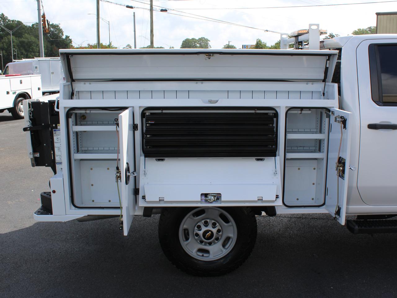Chevrolet Silverado 2500HD Work Truck Crew Cab Short Box 4WD 2024