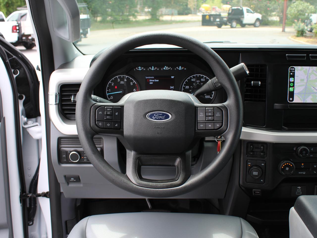 Ford F-250 SD XL SuperCab Long Bed 4WD 2024