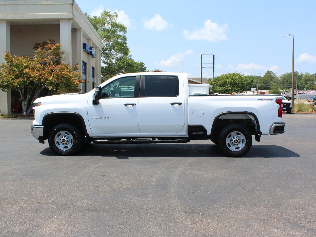 Chevrolet Silverado 2500HD Work Truck Crew Cab Short Box 4WD 2024