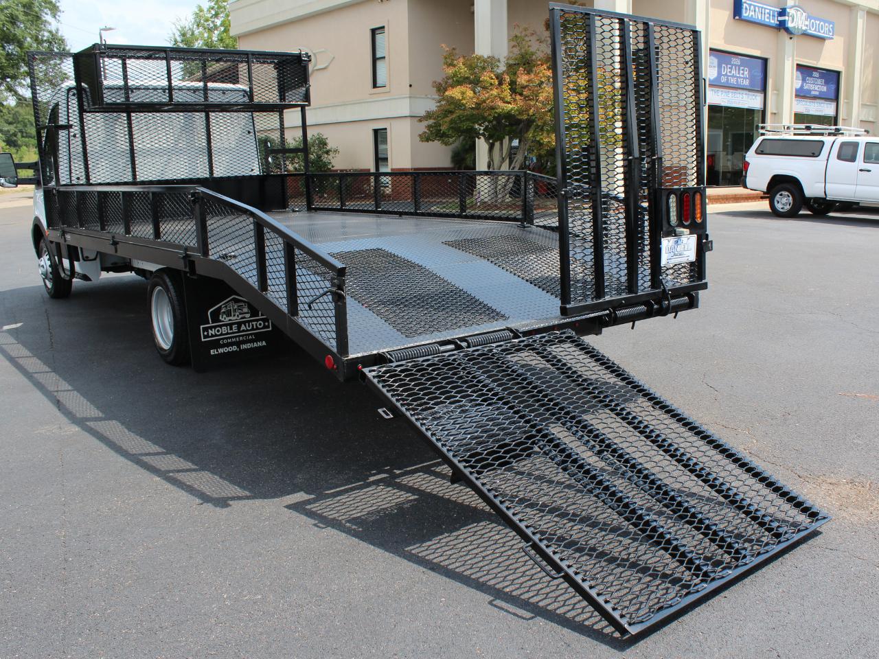 Ford Transit T-350 HD DRW 2023