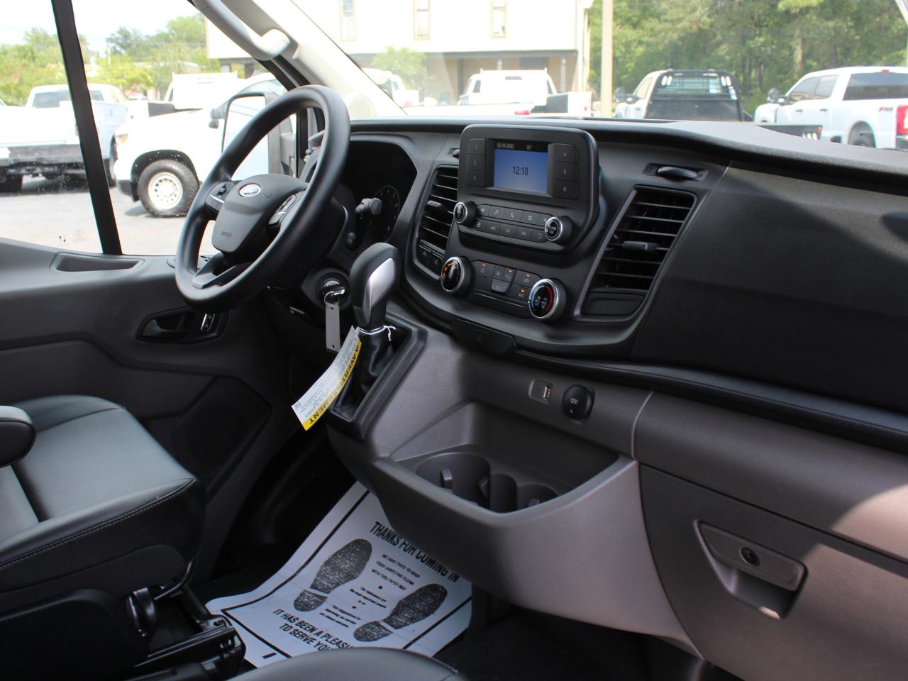 Ford Transit T-350 HD DRW 2023