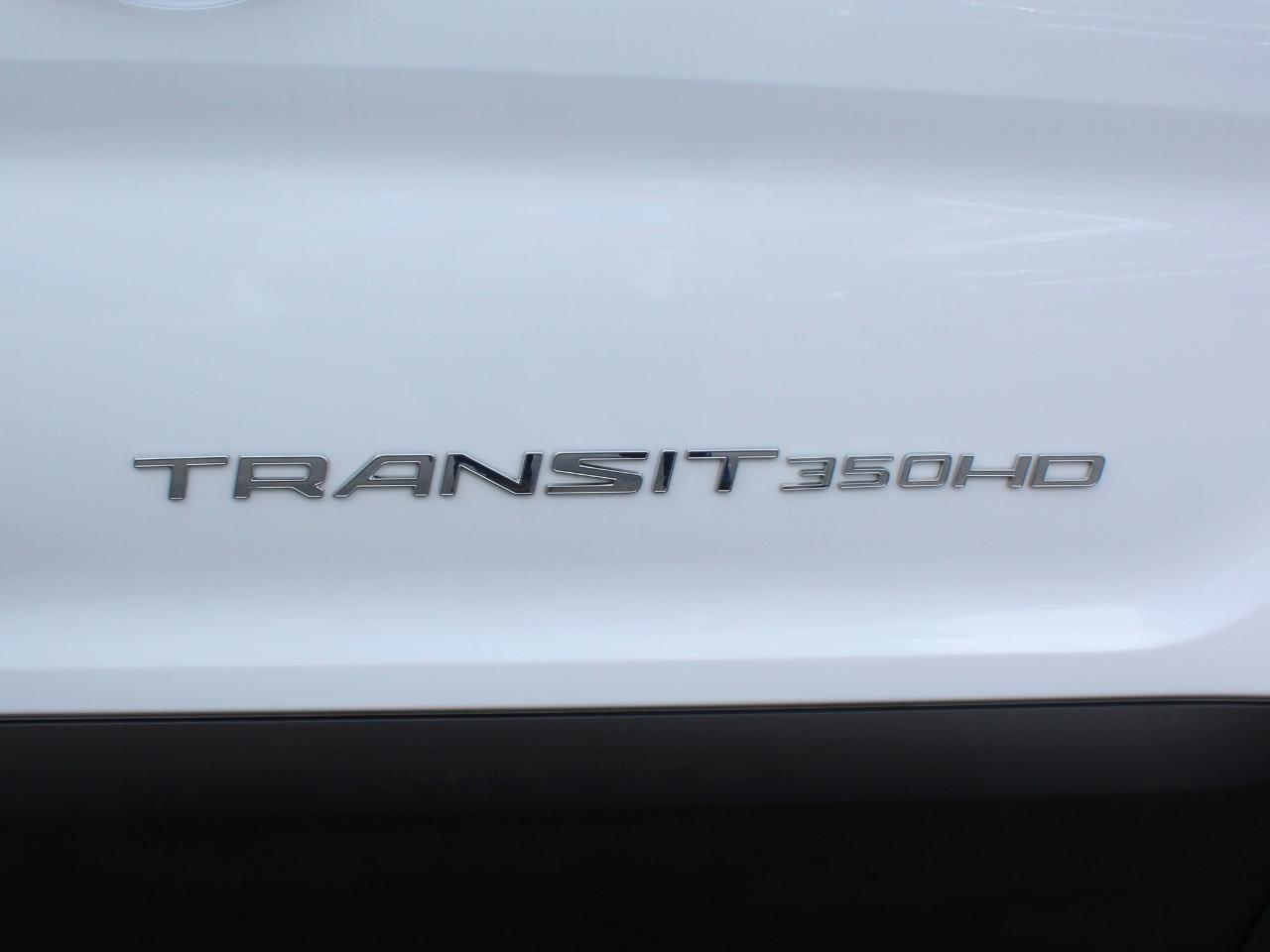 Ford Transit T-350 HD DRW 2023