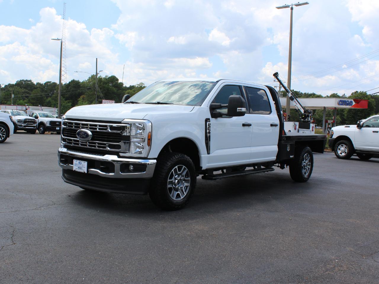 Ford F-250 SD XLT Crew Cab Long Bed 4WD 2025