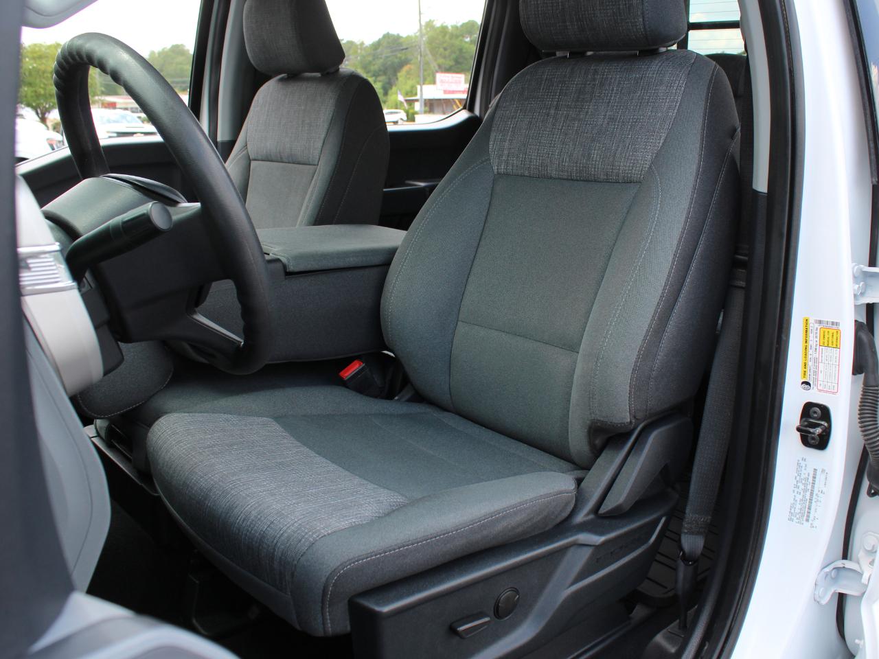 Ford F-250 SD XLT Crew Cab Long Bed 4WD 2025