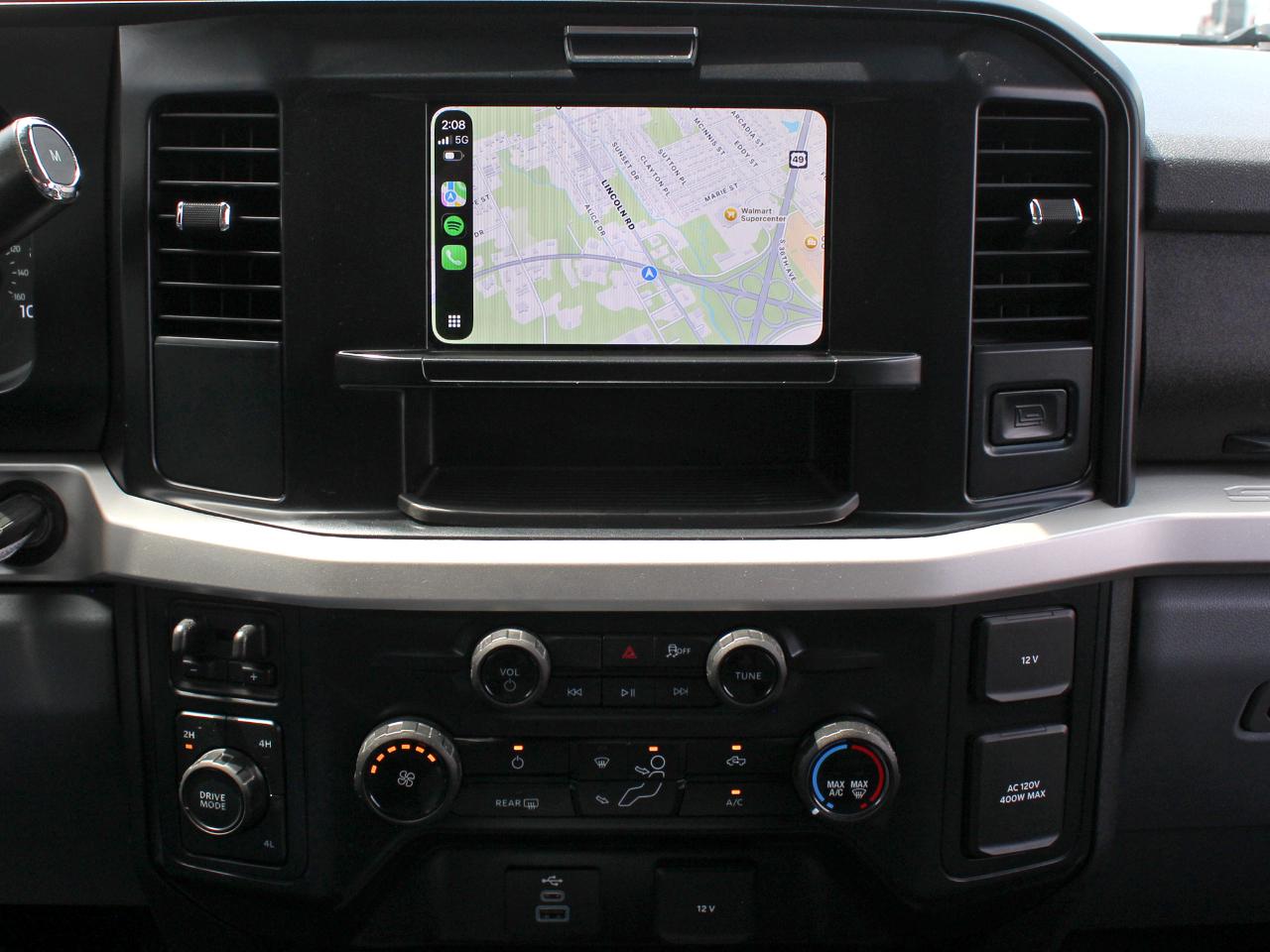 Ford F-250 SD XLT Crew Cab Long Bed 4WD 2025