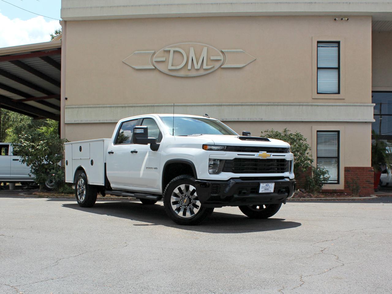 Chevrolet Silverado 2500HD Custom Crew Cab Long Box 4WD 2025