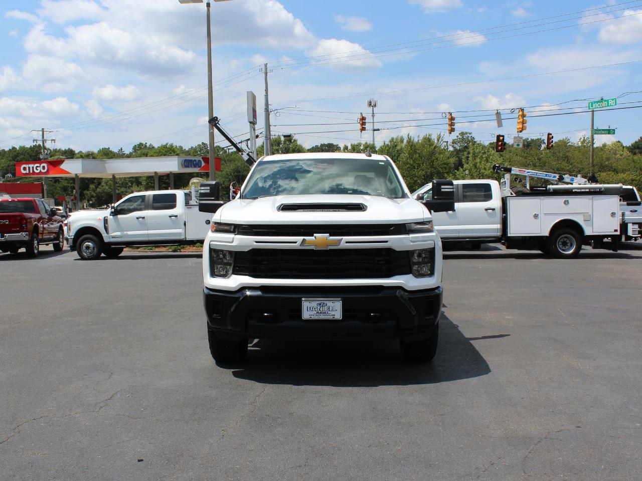Chevrolet Silverado 2500HD Custom Crew Cab Long Box 4WD 2025