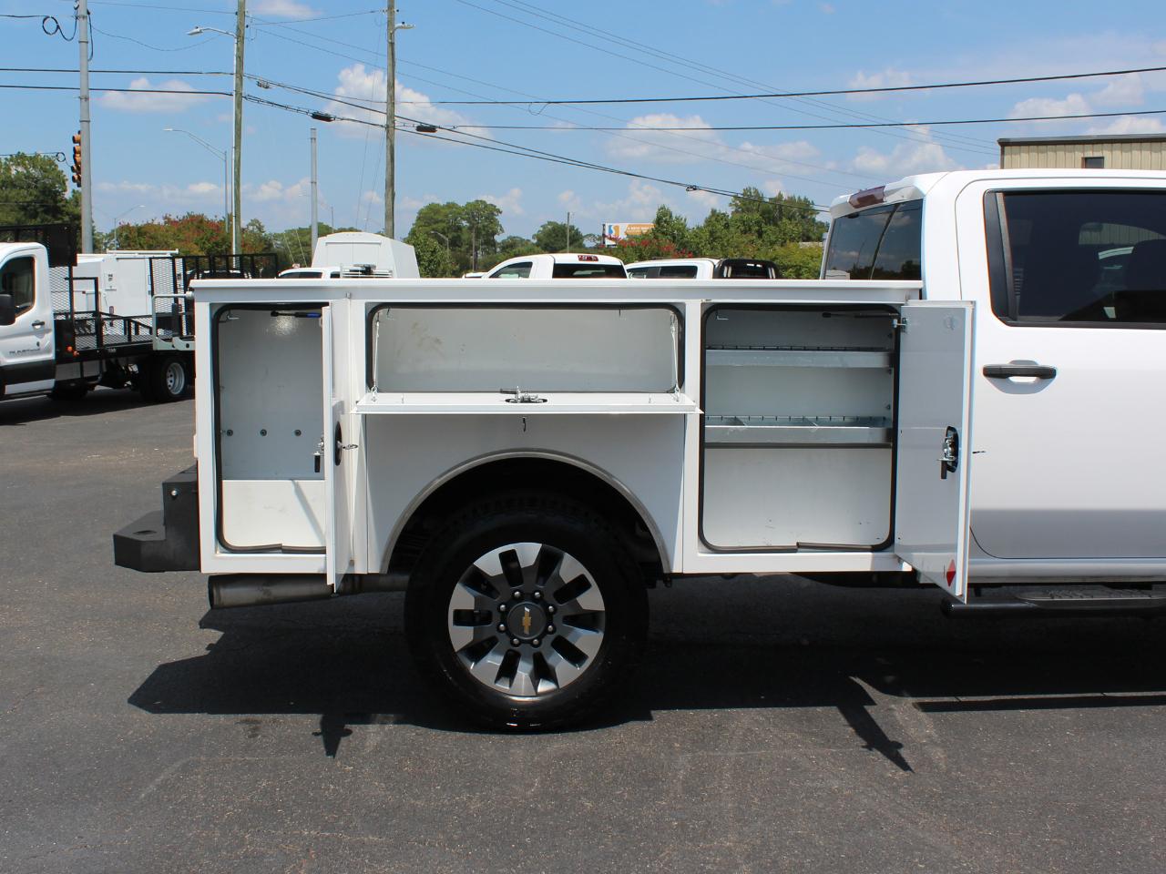 Chevrolet Silverado 2500HD Custom Crew Cab Long Box 4WD 2025