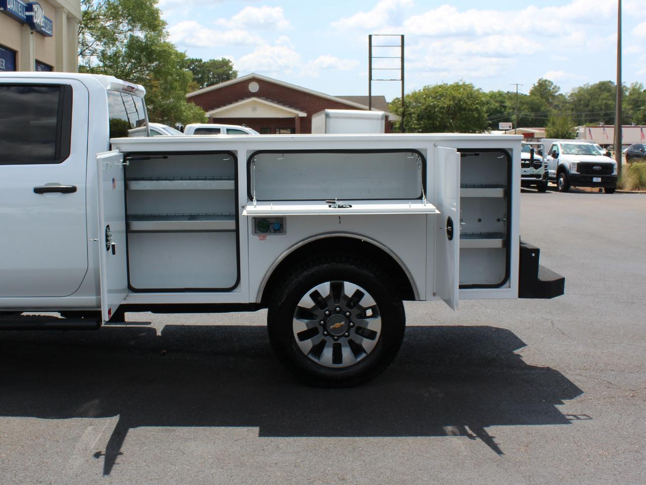Chevrolet Silverado 2500HD Custom Crew Cab Long Box 4WD 2025