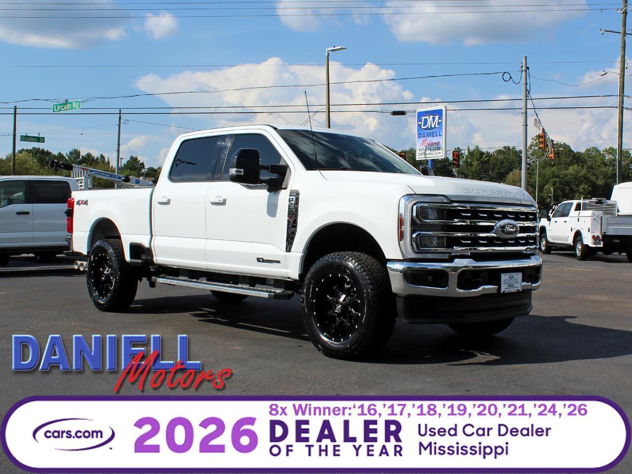Ford F-250 SD Lariat Crew Cab 4WD 2025