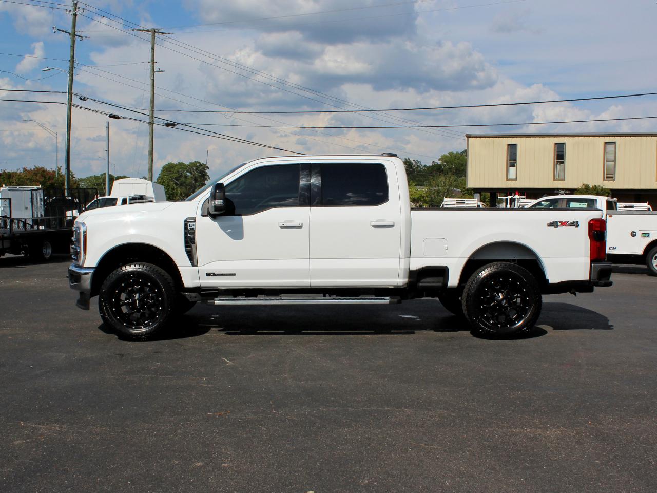 Ford F-250 SD Lariat Crew Cab 4WD 2025
