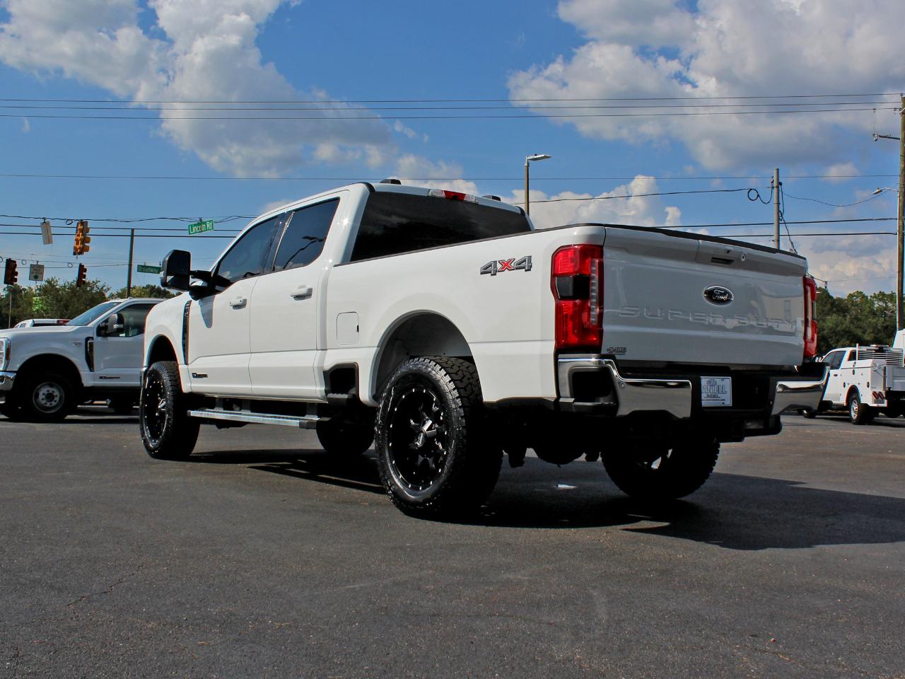 Ford F-250 SD Lariat Crew Cab 4WD 2025