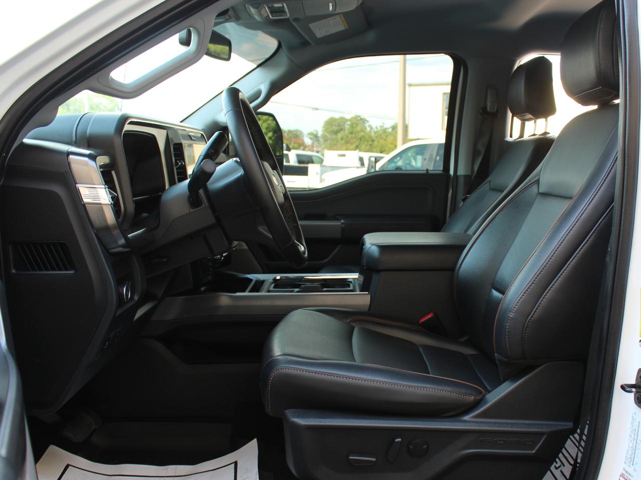 Ford F-250 SD Lariat Crew Cab 4WD 2025