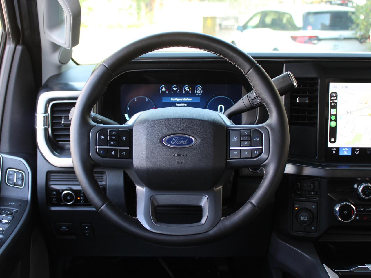 Ford F-250 SD Lariat Crew Cab 4WD 2025