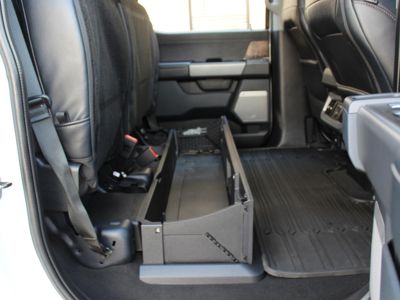Ford F-250 SD Lariat Crew Cab 4WD 2025