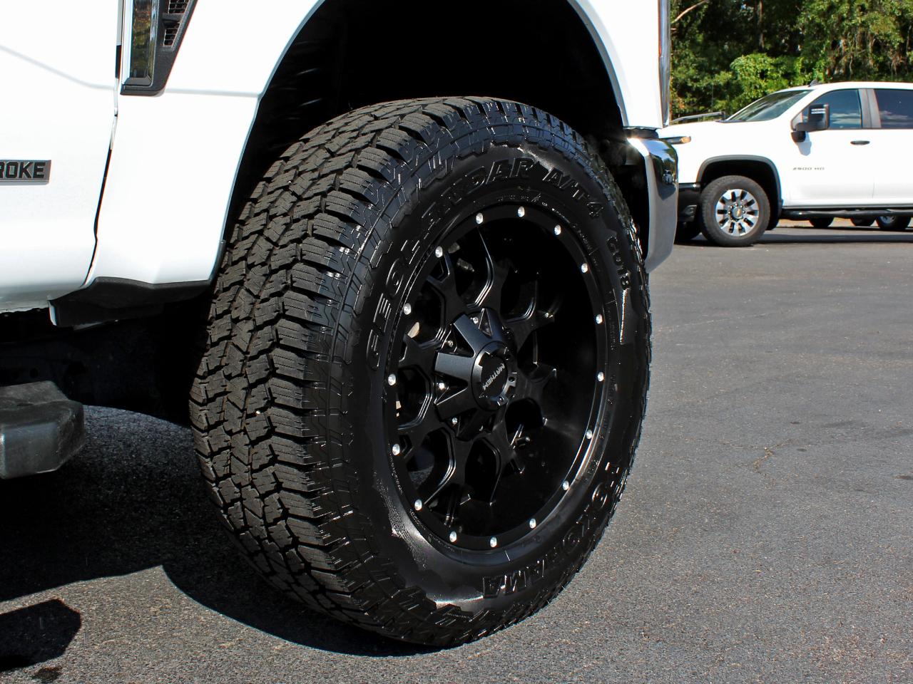 Ford F-250 SD Lariat Crew Cab 4WD 2025