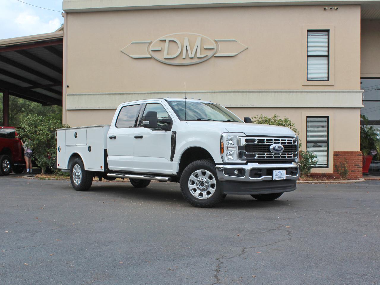 Ford F-250 SD XLT Crew Cab Long Bed 4WD 2024