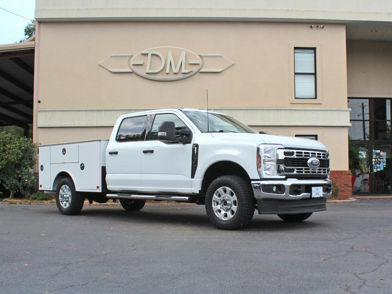 Ford F-250 SD XLT Crew Cab Long Bed 4WD 2024