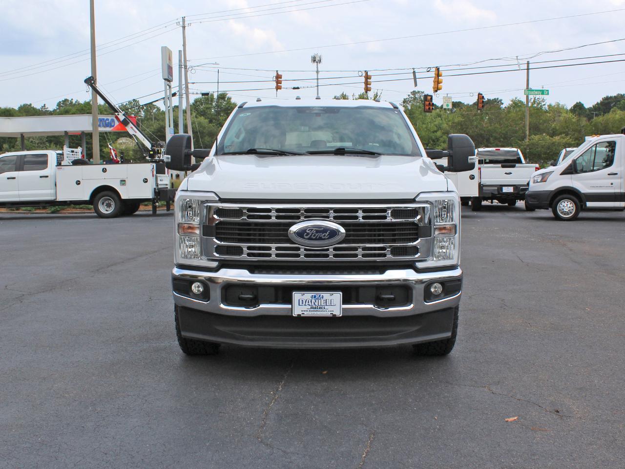 Ford F-250 SD XLT Crew Cab Long Bed 4WD 2024