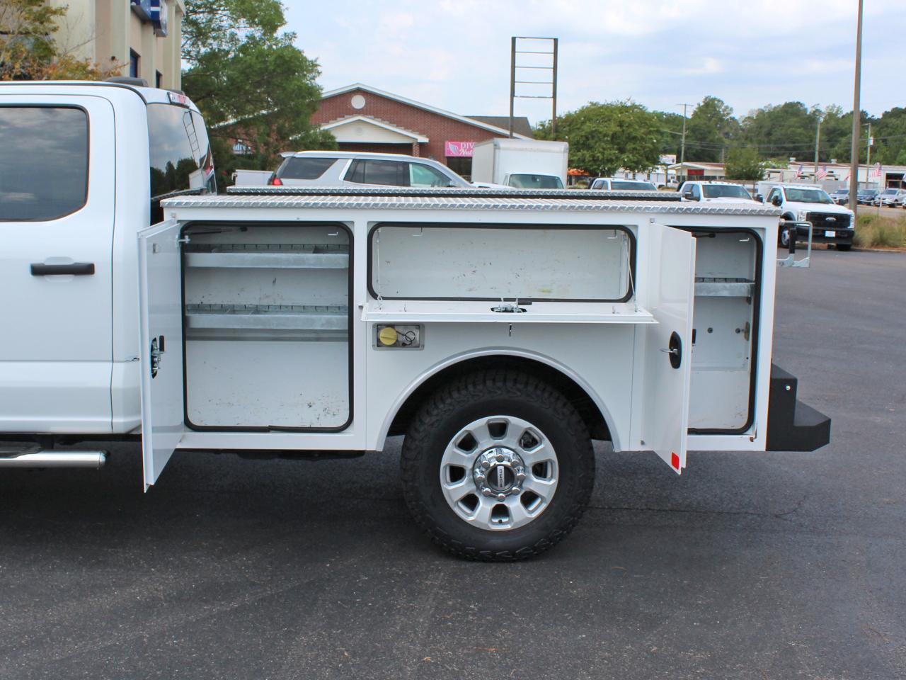 Ford F-250 SD XLT Crew Cab Long Bed 4WD 2024
