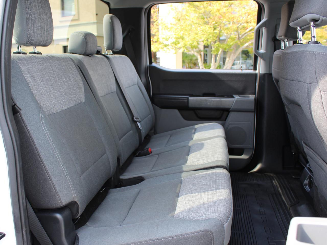Ford F-250 SD XLT Crew Cab Long Bed 4WD 2024