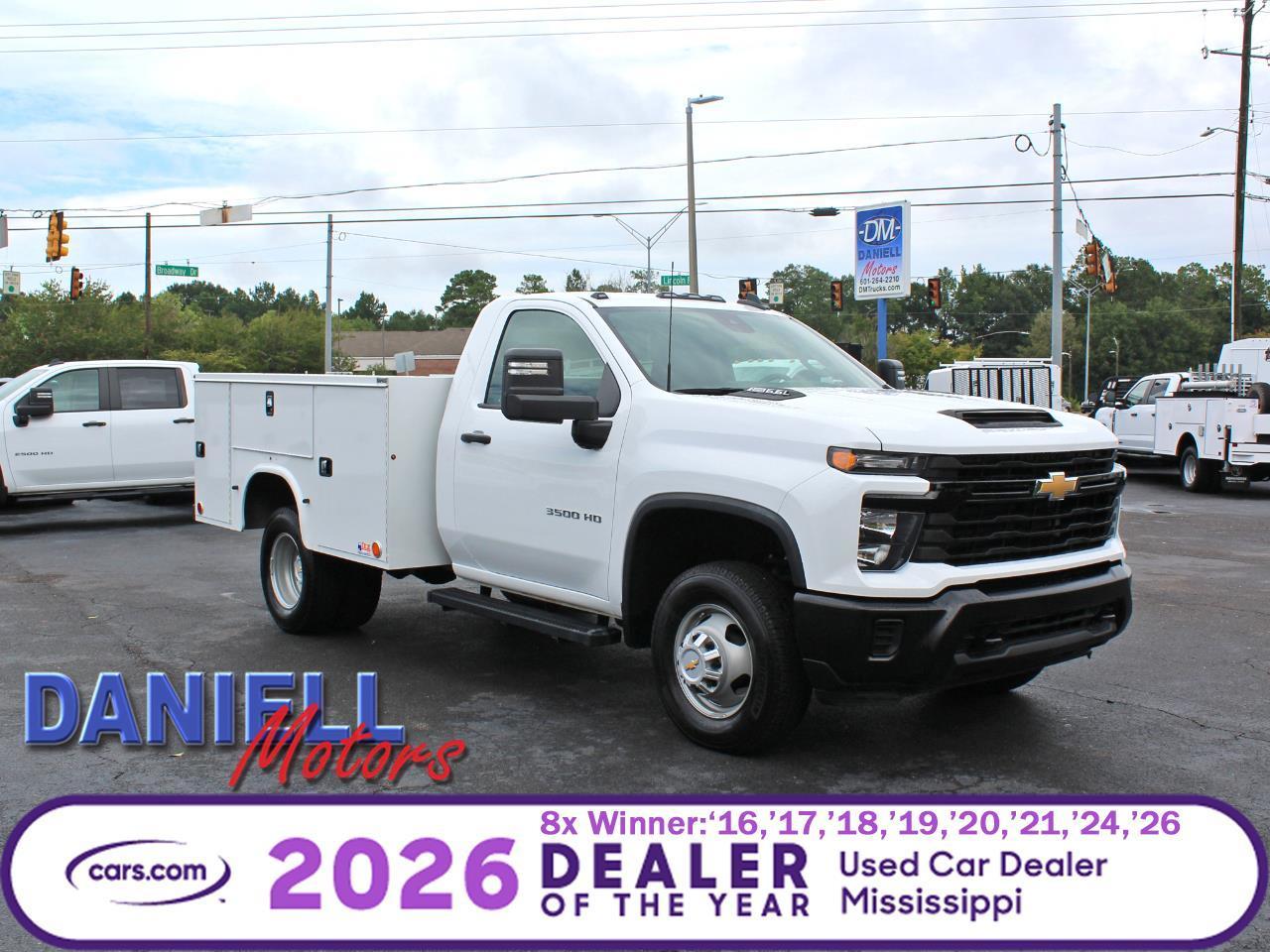 2025 Chevrolet Silverado 3500HD Regular Cab Work Truck DRW 4WD